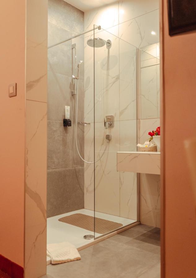 Hotel & Restaurant Se-Mi Veliko Trgovisce ภายนอก รูปภาพ