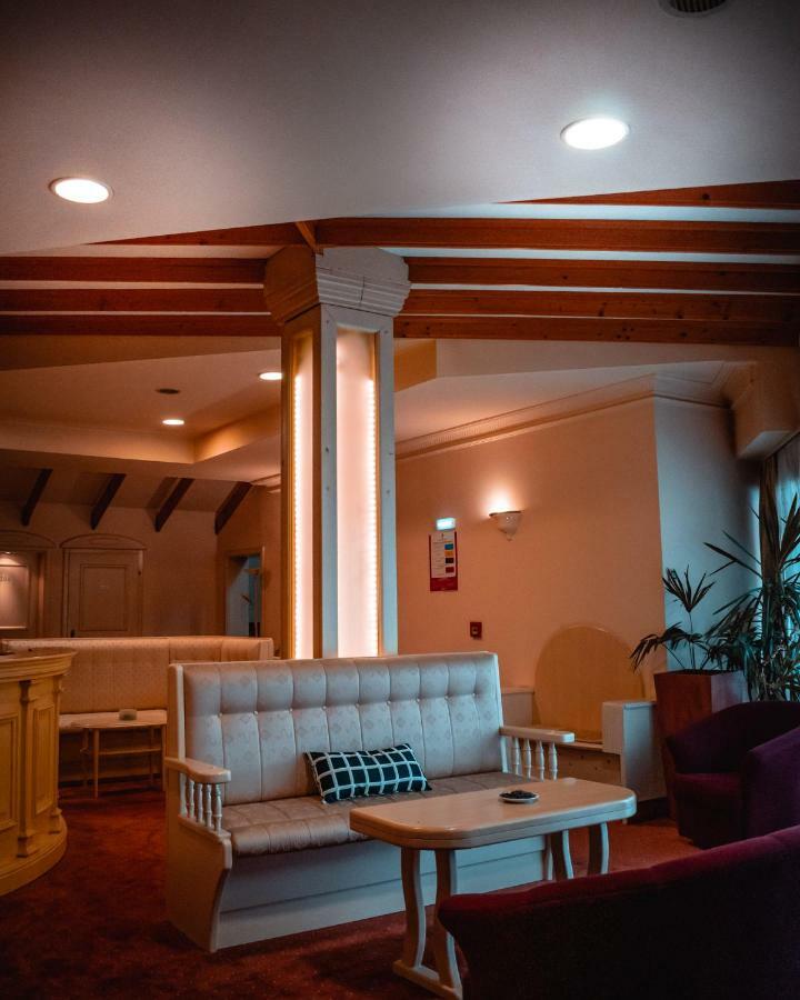 Hotel & Restaurant Se-Mi Veliko Trgovisce ภายนอก รูปภาพ